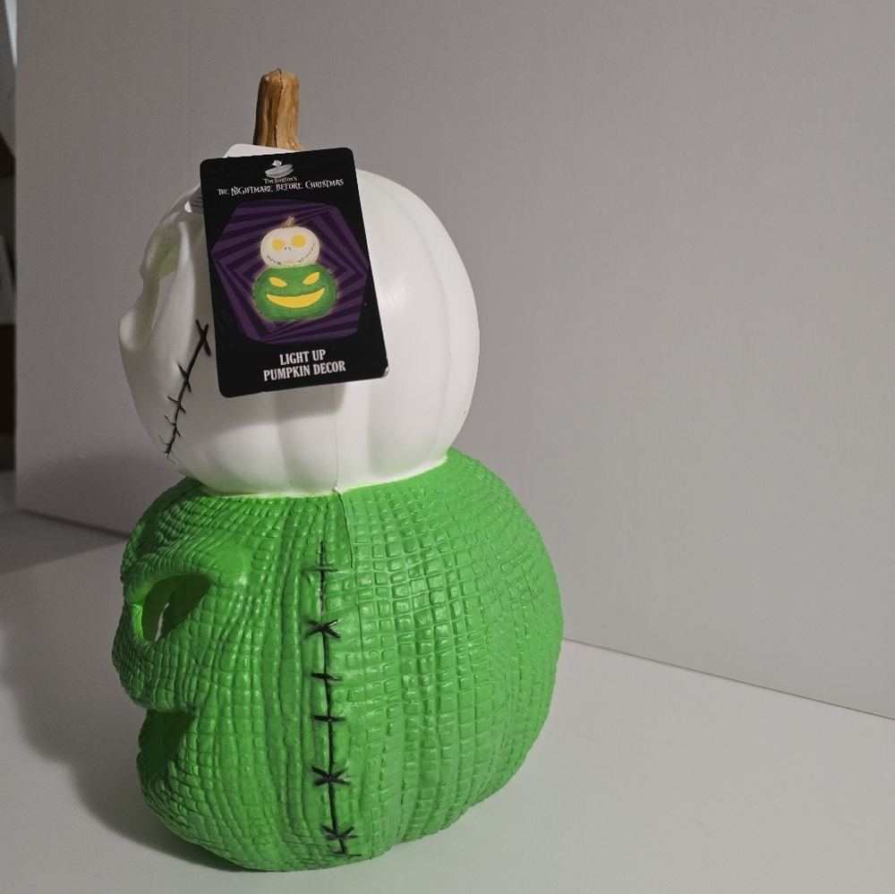 Disney NBC Jack Skellington Oogie Boogie Light Up Pumpkin Decor NWT - Picture 4 of 8